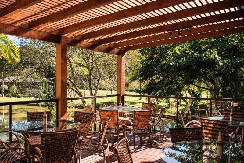 Arbor Bench Installation in Conroe, TX